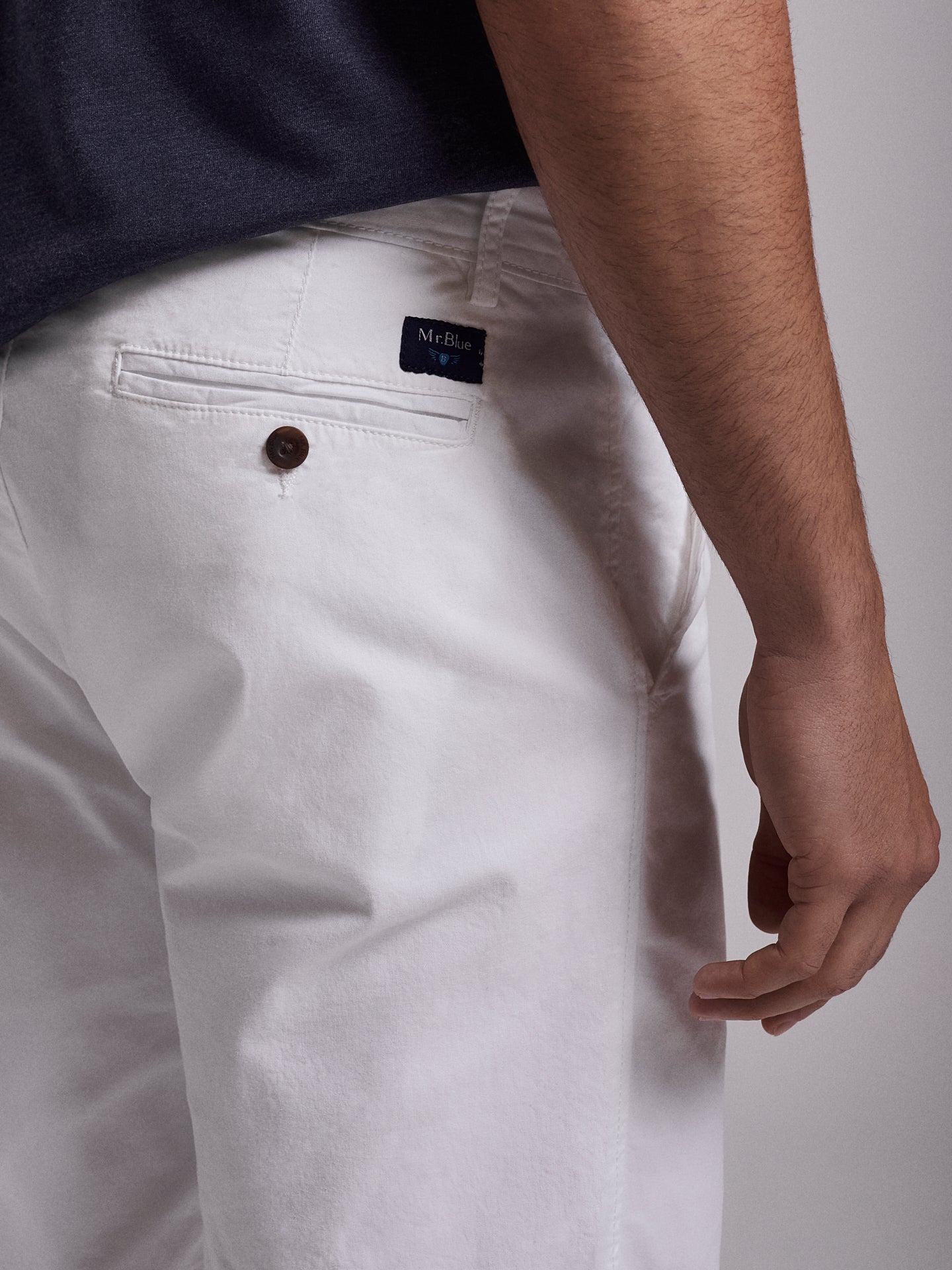BERMUDA DE ALGODÓN BLANCA REGULAR FIT MR. AZUL