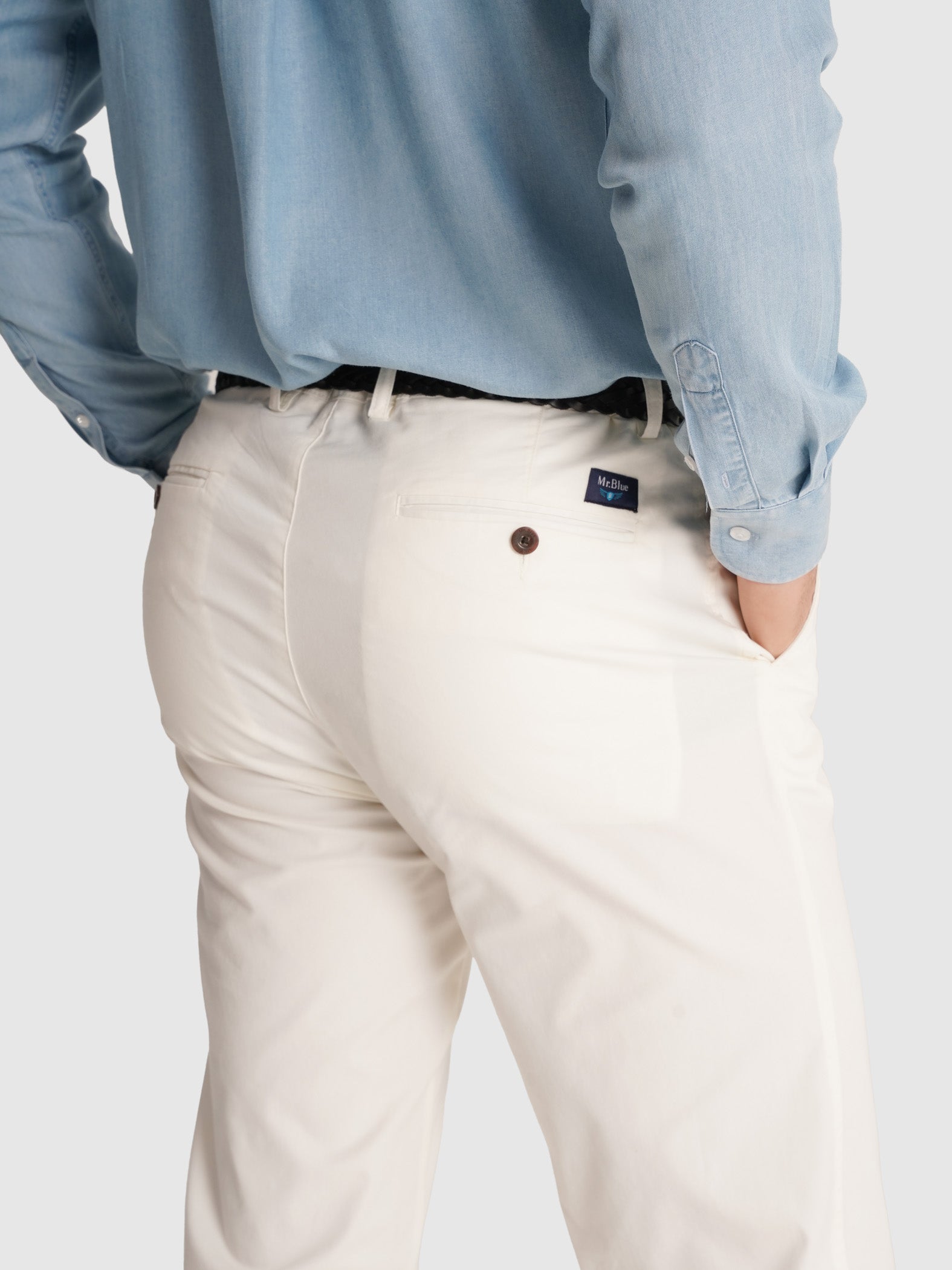 CALÇAS BRANCAS REGULAR FIT MR. BLUE