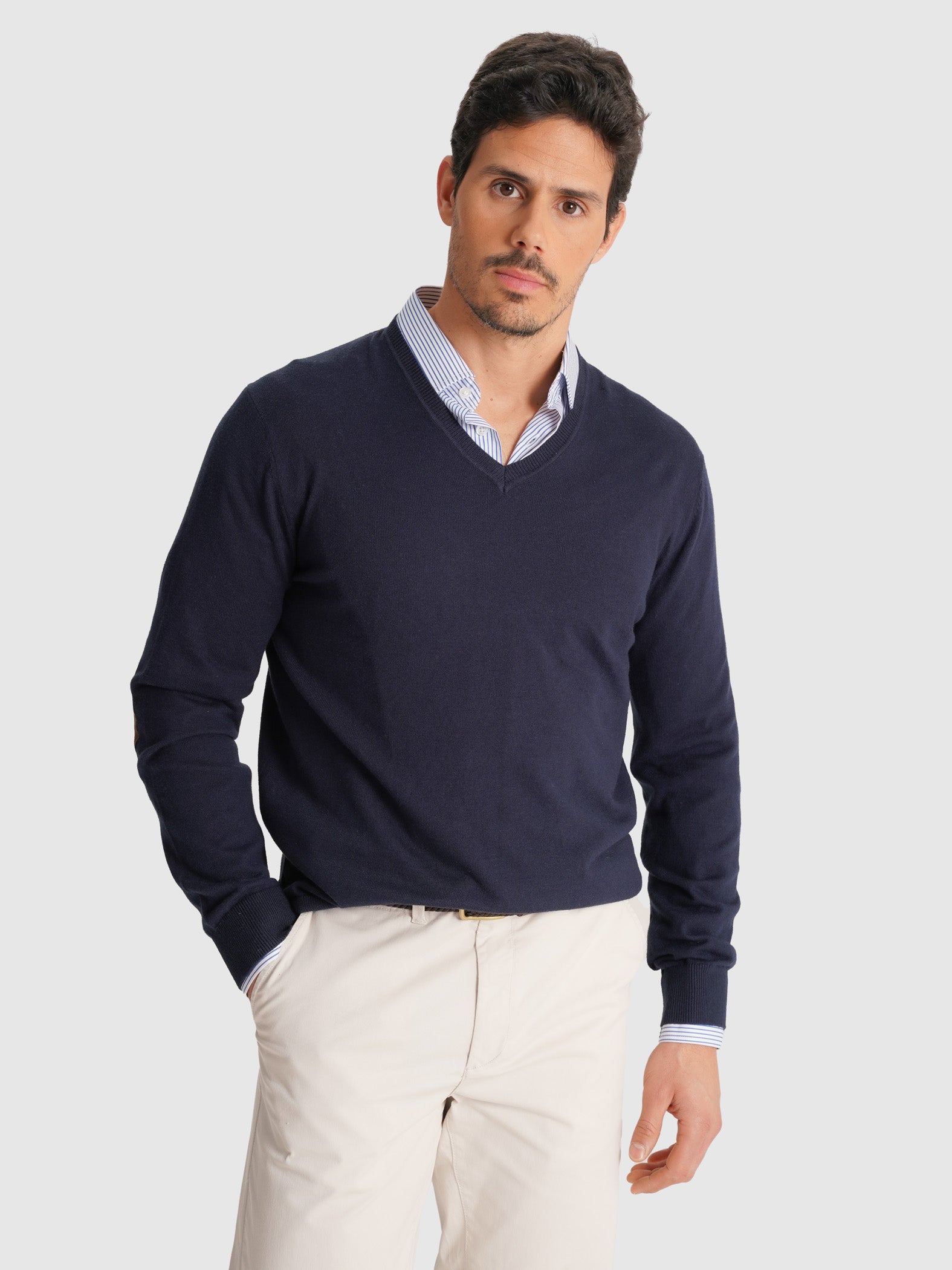 JERSEY AZUL CON CODERAS MR REGULAR FIT. AZUL