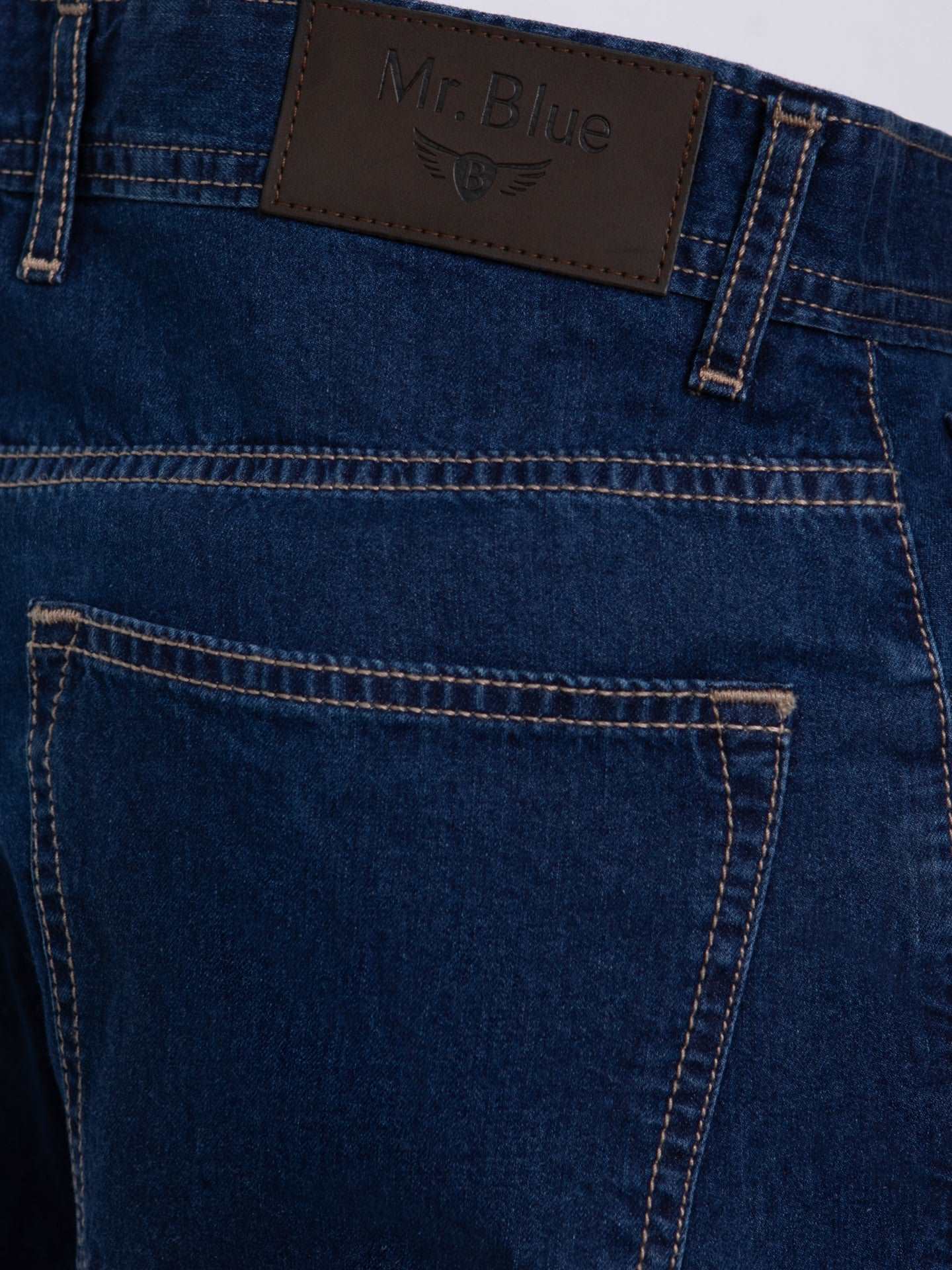 Calça de ganga escura