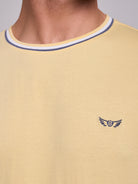 T-SHIRT ALGODÃO AMARELA MANGA CURTA REGULAR FIT MR. BLUE