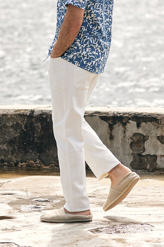 Mr. Blue Nova coleção SS26: Summer Stories. Moda masculina de primavera verão com estilo unico. -40% na compra dos 2º Calções ou Calças