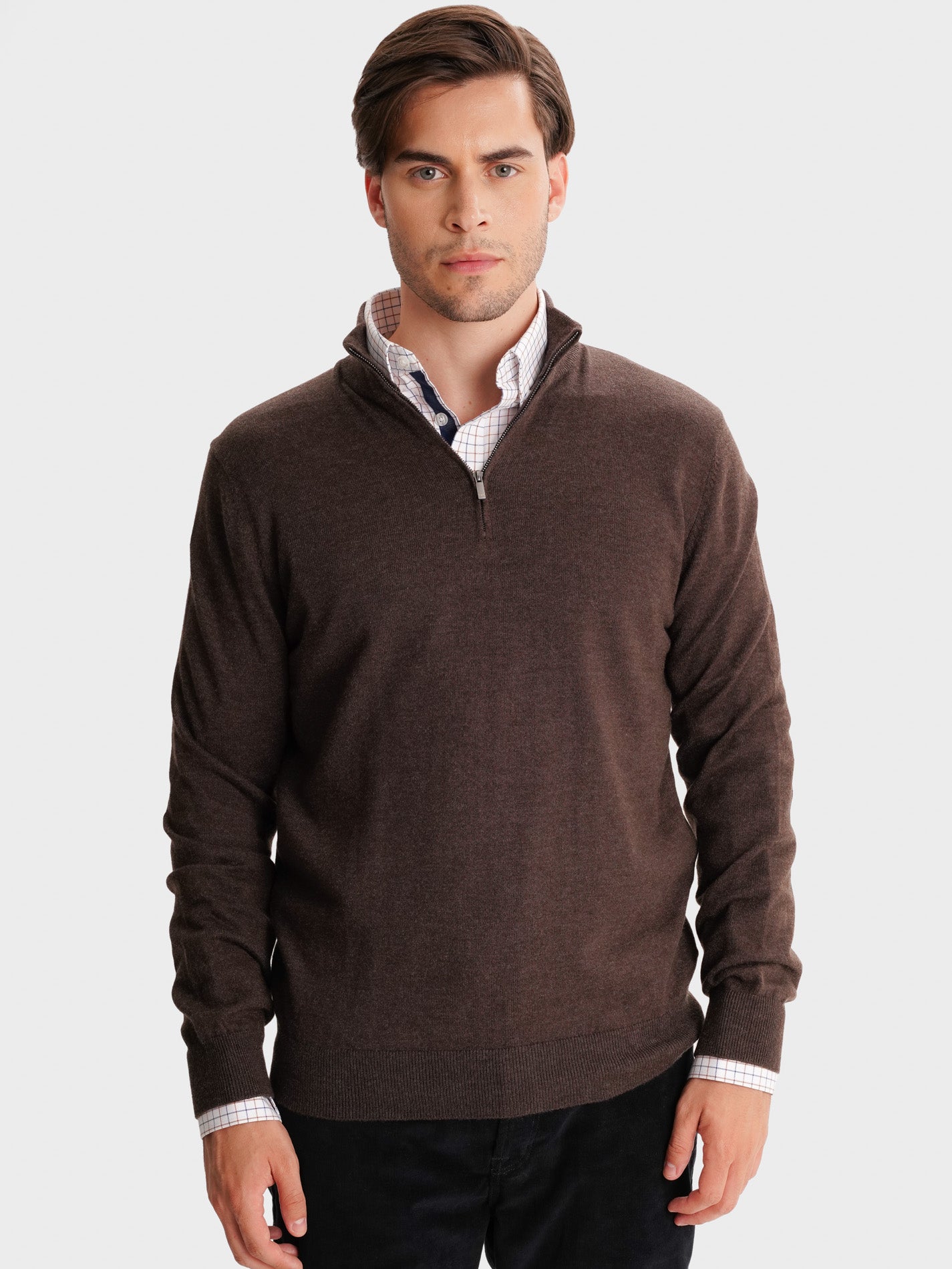 PULLOVER FINO CASTANHO COM COTOVELEIRA REGULAR FIT MR. BLUE