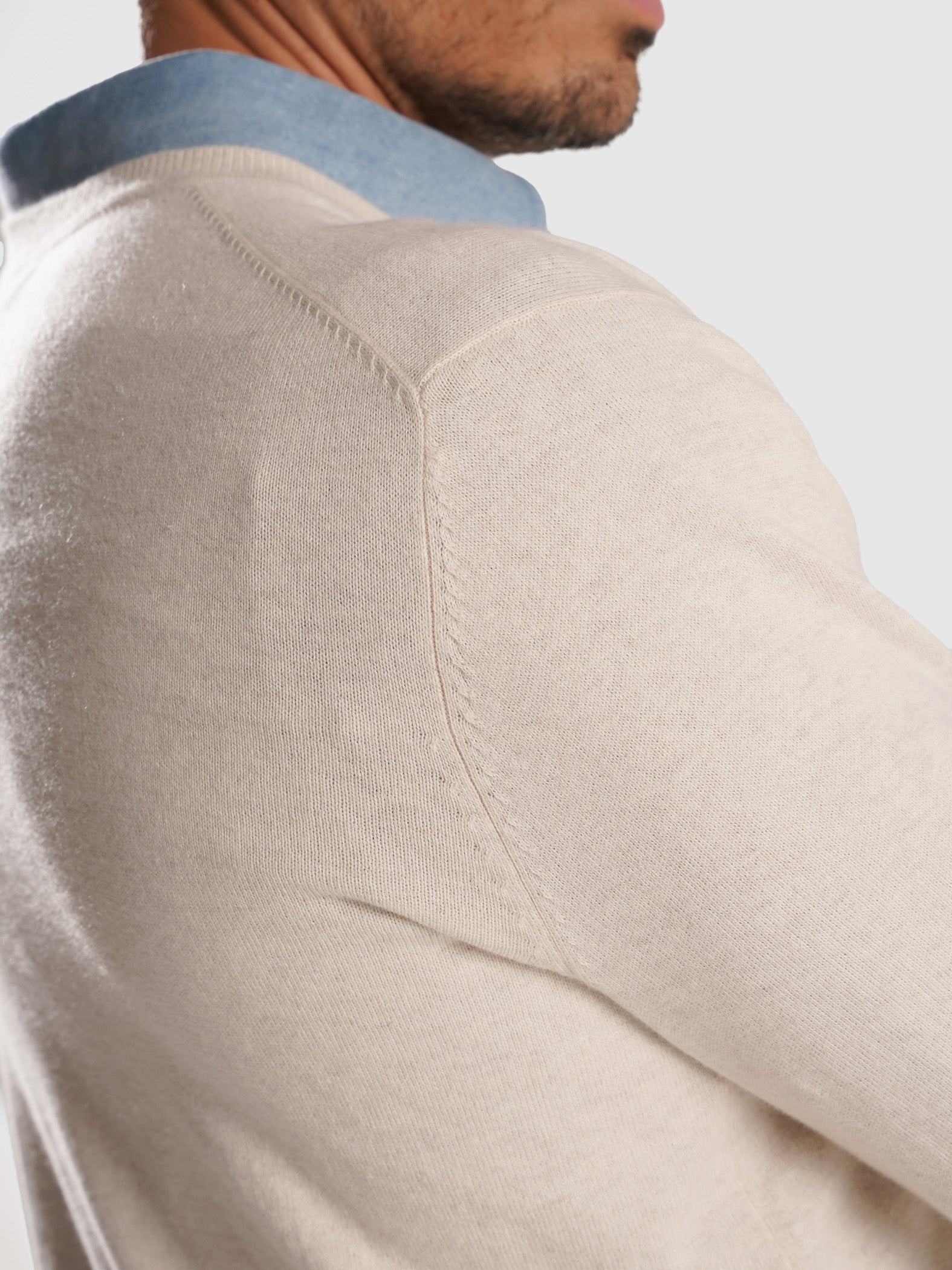 BEIGE PULLOVER WITH REGULAR FIT MR ELBOW PADS. BLUE