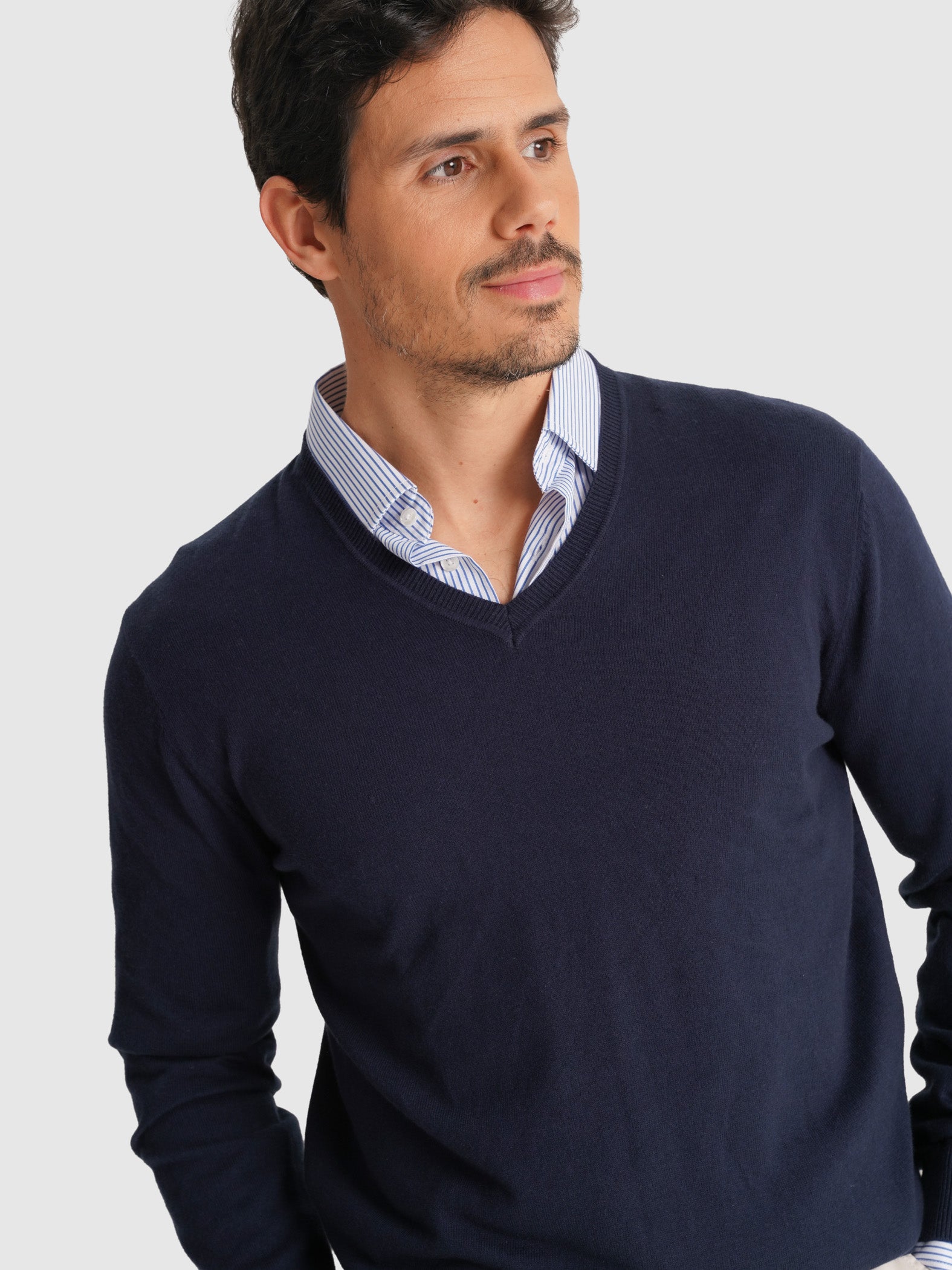 BLUE PULLOVER WITH REGULAR FIT MR ELBOW PADS. BLUE