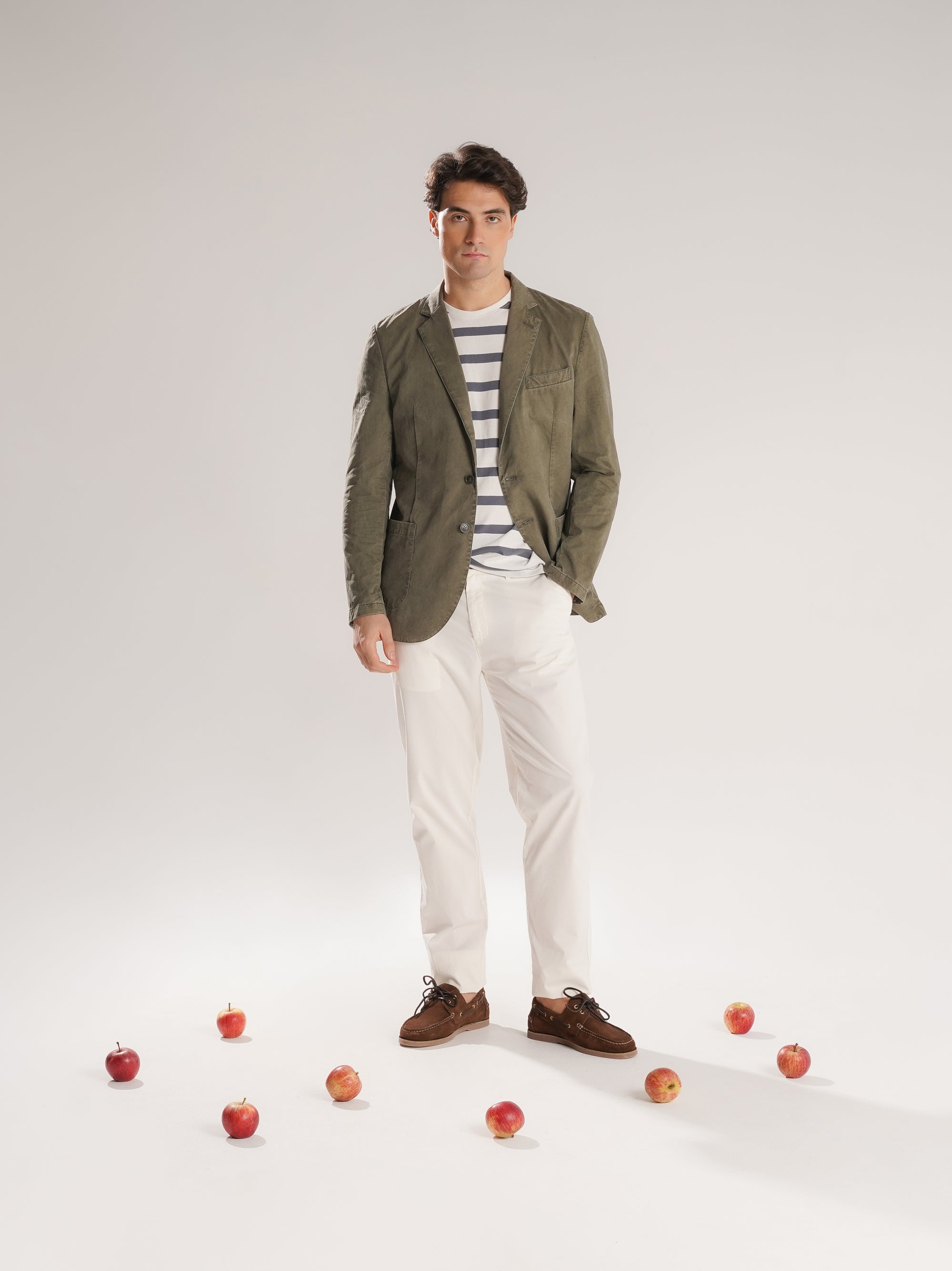 CALÇAS BRANCAS REGULAR FIT MR. BLUE